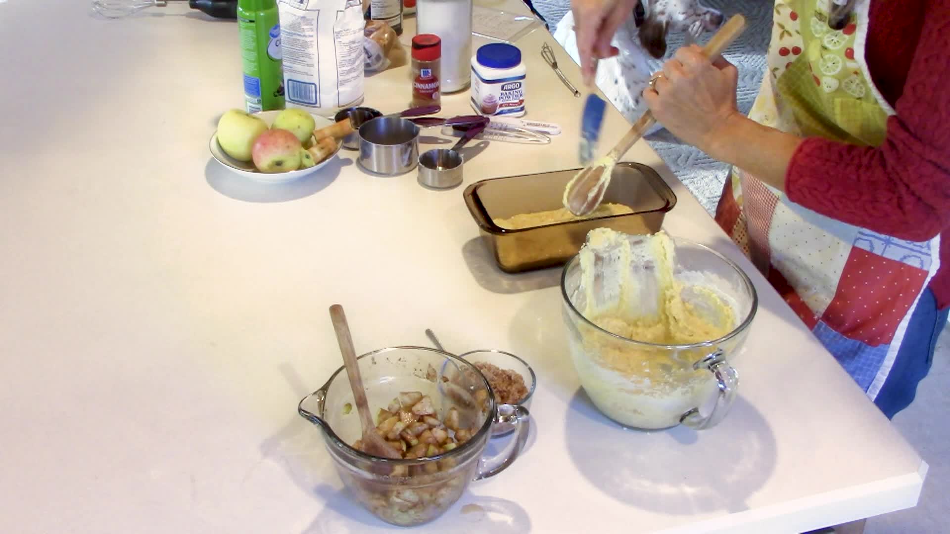 Box Free with Stephanie - Apple Swirl Bread