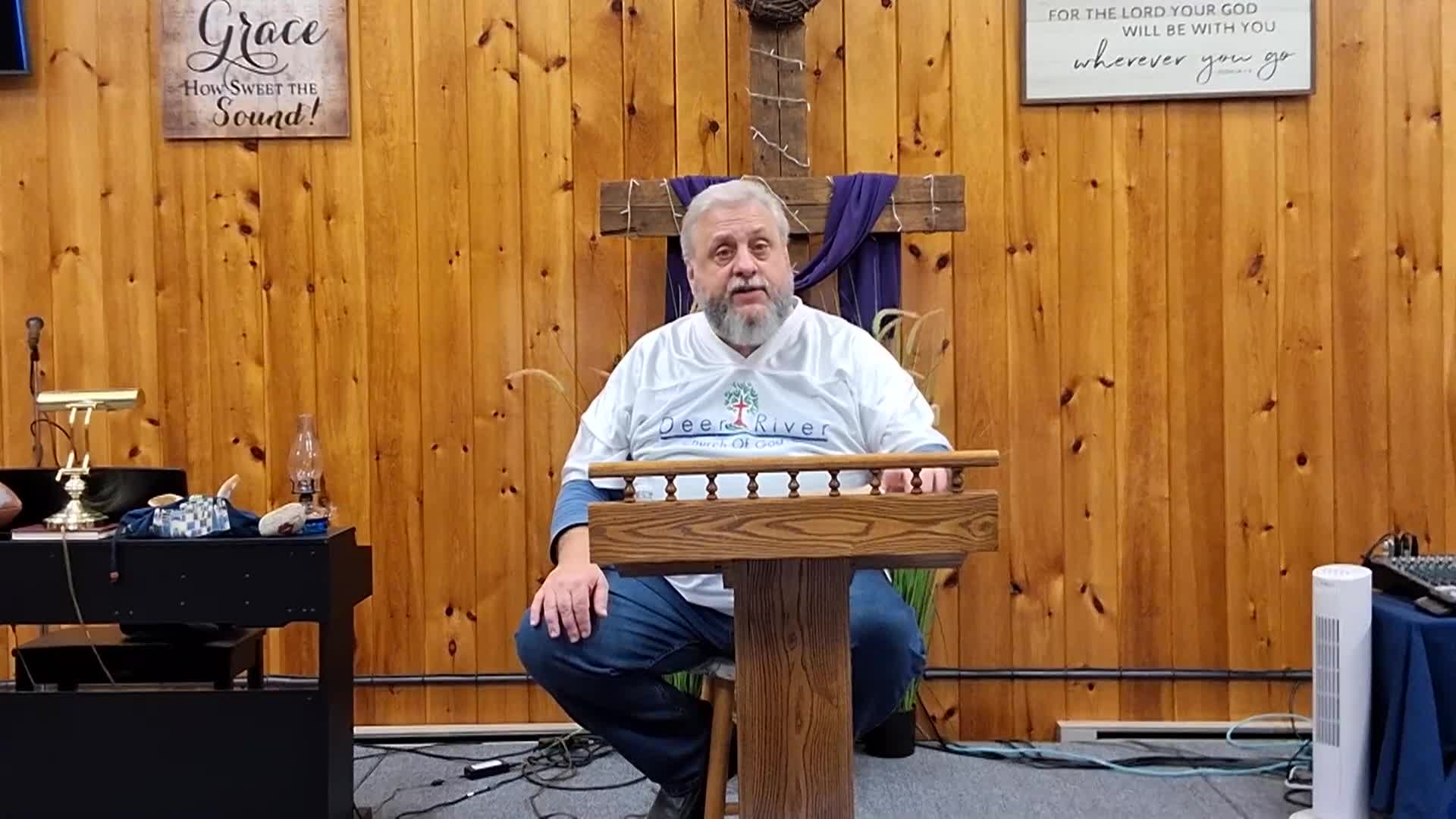 Deer River Church of God